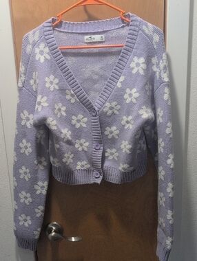 Hollister Lavender Floral V-Neck Cropped Cardigan